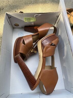 Michael Kors Tan Leather Platform Heels